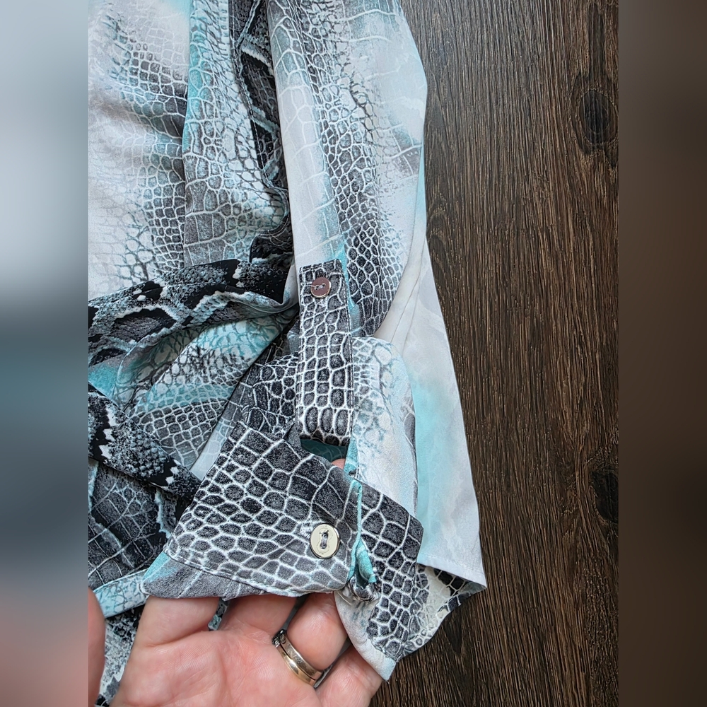 Alfani wrap python print blouse - image 7